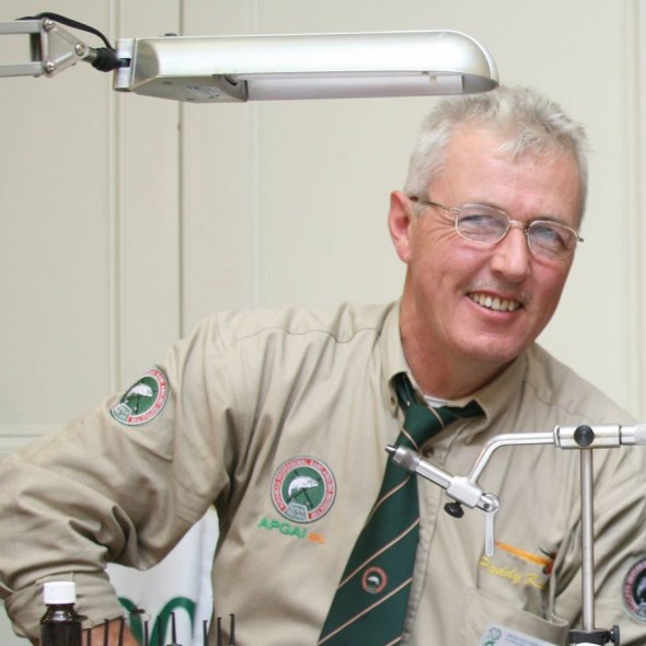 paddy keenan flydressing.jpg